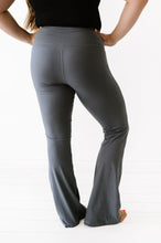 Load image into Gallery viewer, Butter Soft Flare Yoga Pant - Titanium
