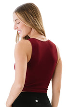 Load image into Gallery viewer, Cropped Ribbed High Neck - Merlot
