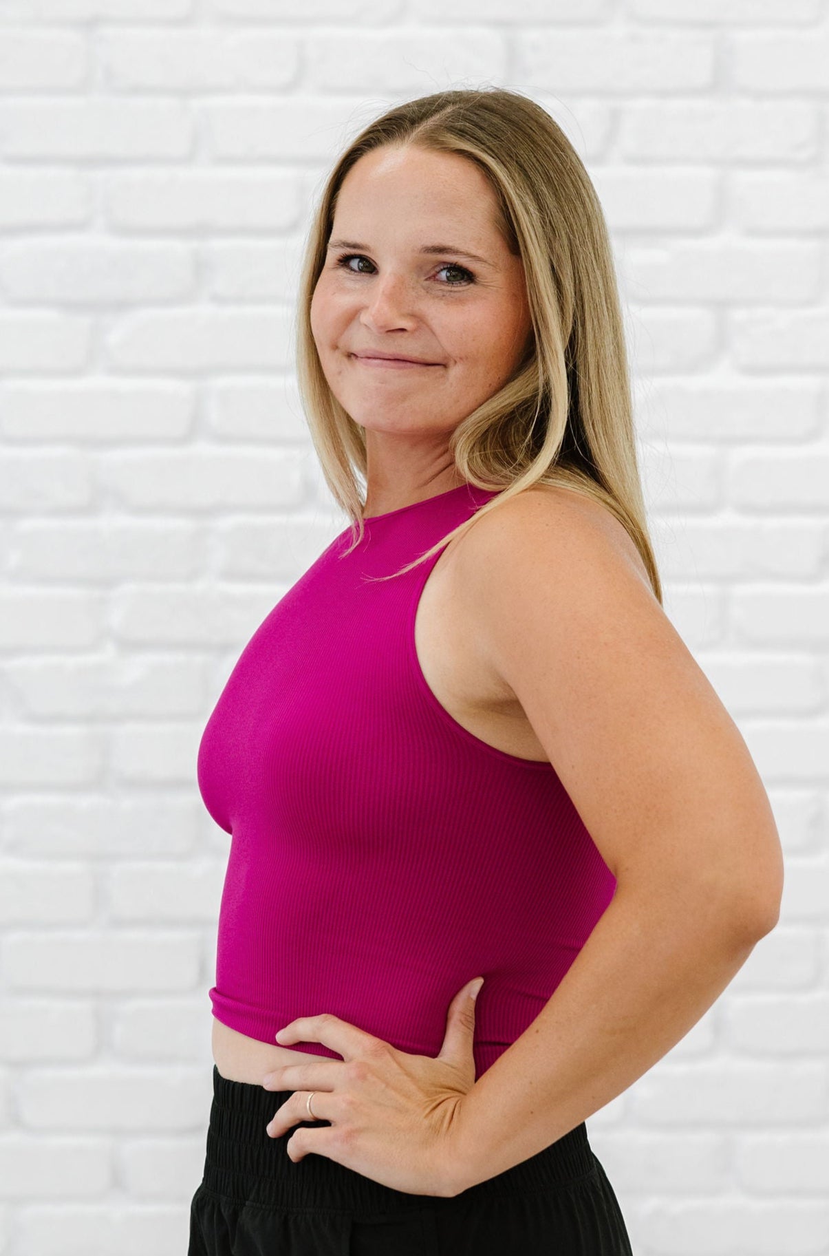 Cropped Ribbed High Neck - Raspberry