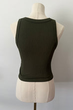 Load image into Gallery viewer, Chunky Ribbed High Neck - Olive
