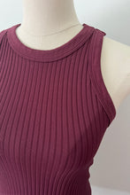 Load image into Gallery viewer, Chunky Ribbed High Neck - Fig
