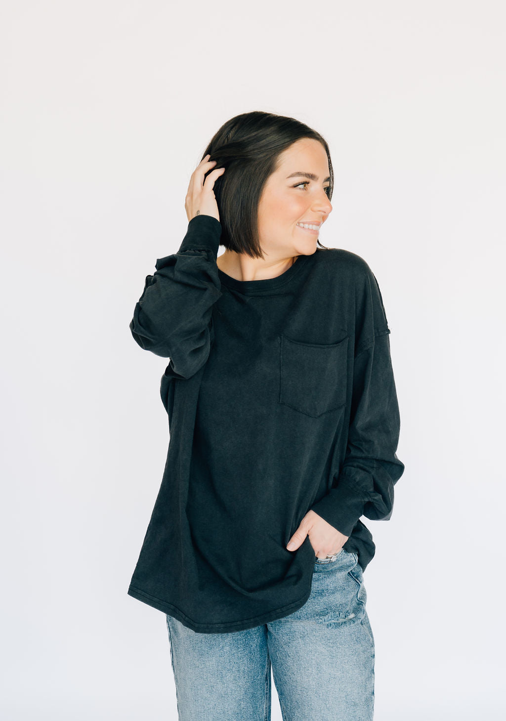 Oversized Washed Long Sleeve Pocket Tee - Black