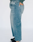 High Rise Barrel Jean - Light Wash